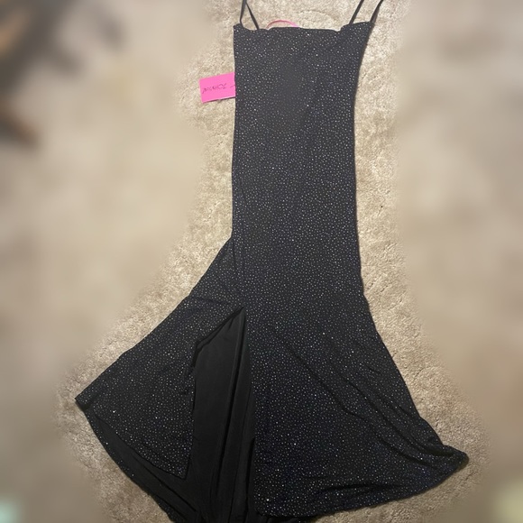 ✨BETSEY JOHNSON DRESS✨ - Picture 1 of 8